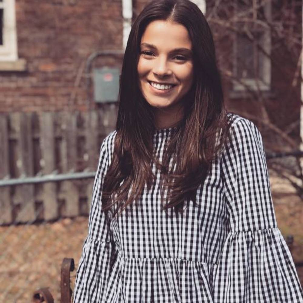 Meet your Posher, Emily